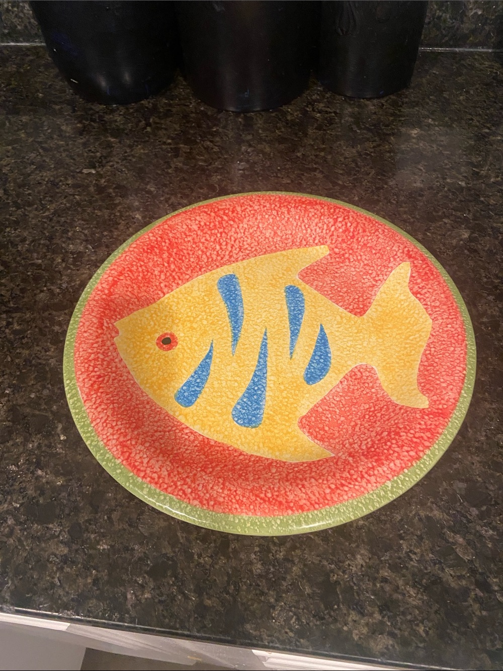 Colorful Fish Plate - Yellow & Red Decorative Pet Fish Dish